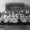 Babice – skupina svatebčanů. Foto: neznámý autor, 1910 (800x454, 66.44 KB)