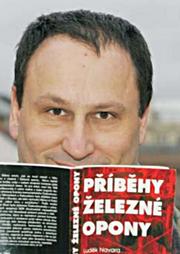 ludek_navara_pres_zeleznou_oponu_ilustracni.jpg